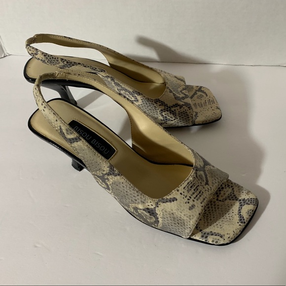 Bisou Bisou Shoes - Bisou Bisou grey snakeskin 8.5 heel Bisou Bisou Shoes - Bisou Bisou grey snakeskin 8.5 heel